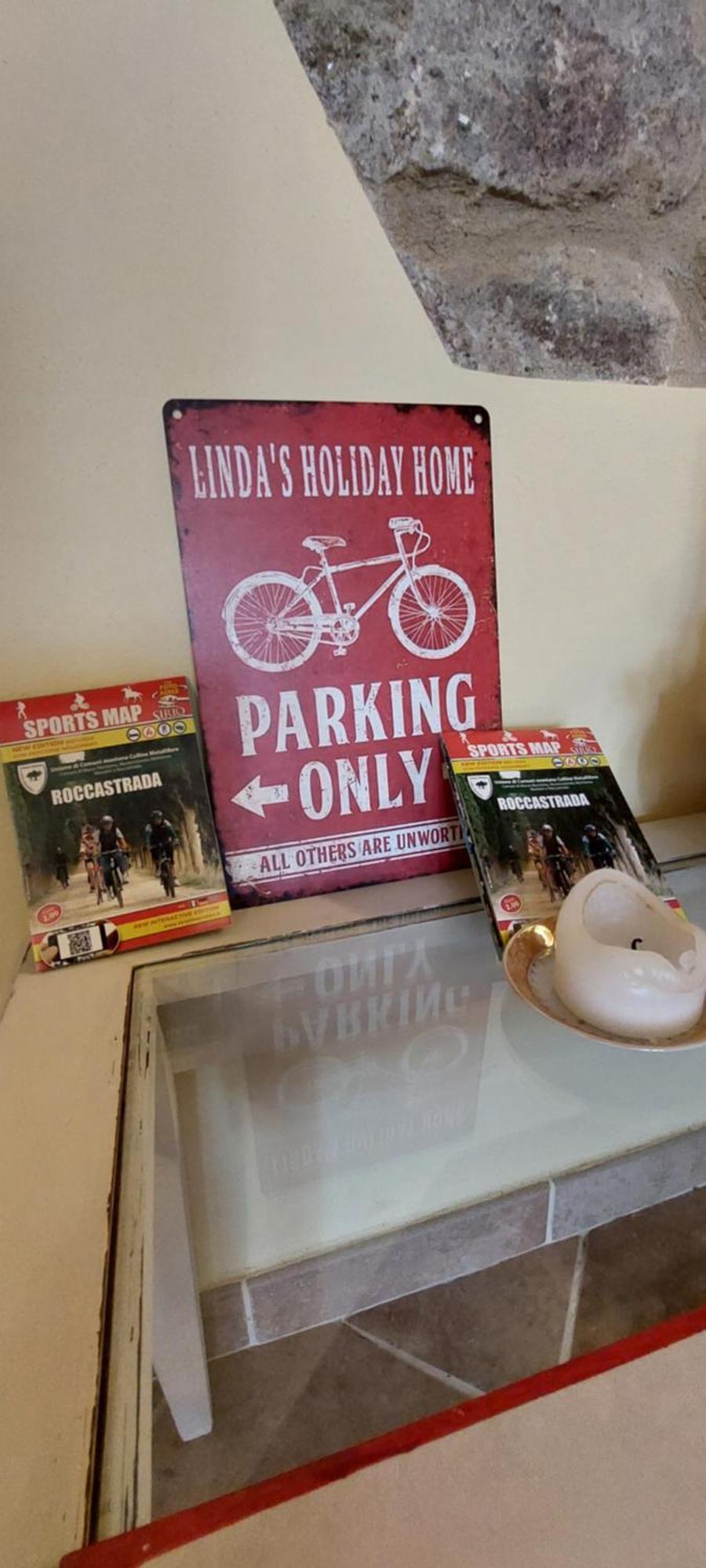Linda'S Holiday Home 罗卡斯特拉达 外观 照片